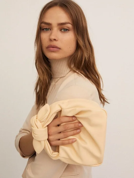 NWOT Mango ‘Small Knot Bag’ w/ Shoulder Strap in “Vanilla” Vegan Leather - Picture 3 of 16